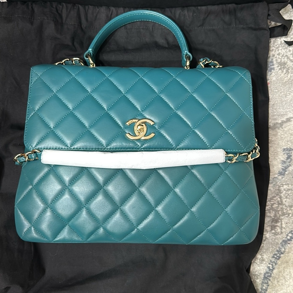 Chanel CC Trendy . Size Large.